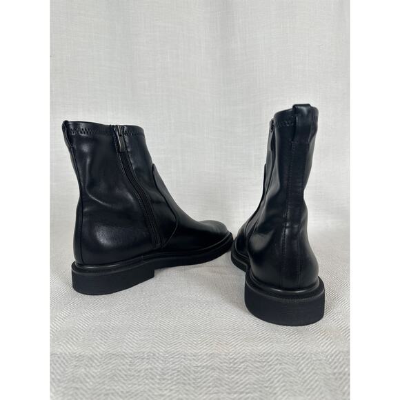 Franco Sarto 8M Astina Bootie Ankle Faux Leather comfort Fall NWOB - Picture 3 of 5